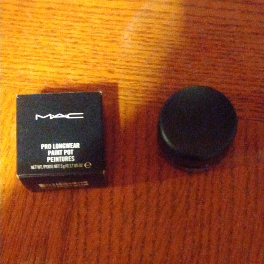 Mac Cosmetics Pro Longwear Paint Pot
